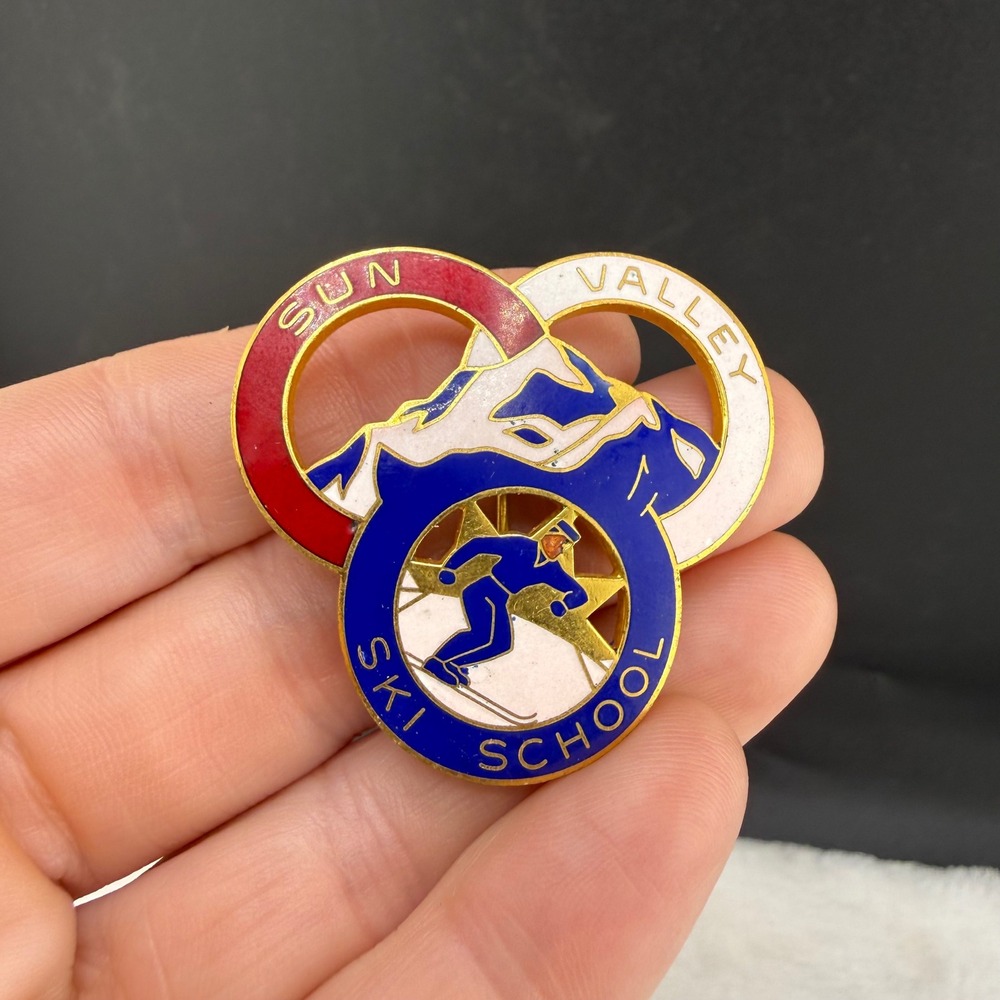 Vintage Sun Valley Ski School Brooch Idaho Blue Red White Enamel Mountain READ
